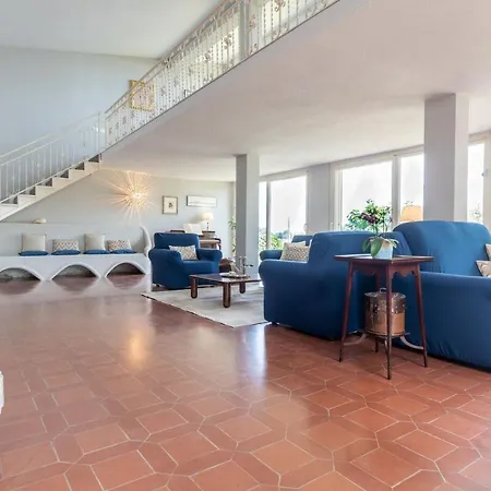 Dell'arco - Design & Pool 3*