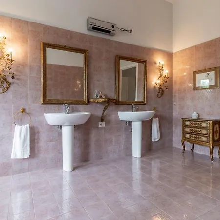 Dell'arco - Design & Pool SantʼElpidio a Mare