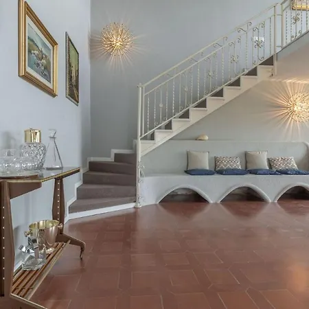 Dell'arco - Design Rooms&pool Gasthuis 3*